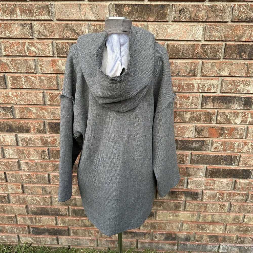 Milly Womens Size Large Poncho Wool Gray Hooded - image 7