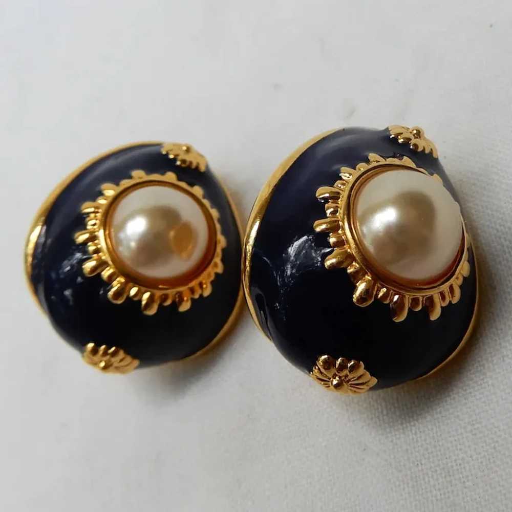 Joan Rivers Navy Blue Enamel Gold Tone and Faux P… - image 3