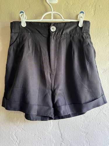 Lev Apparel Kira Short (M) | Used, Secondhand, Res