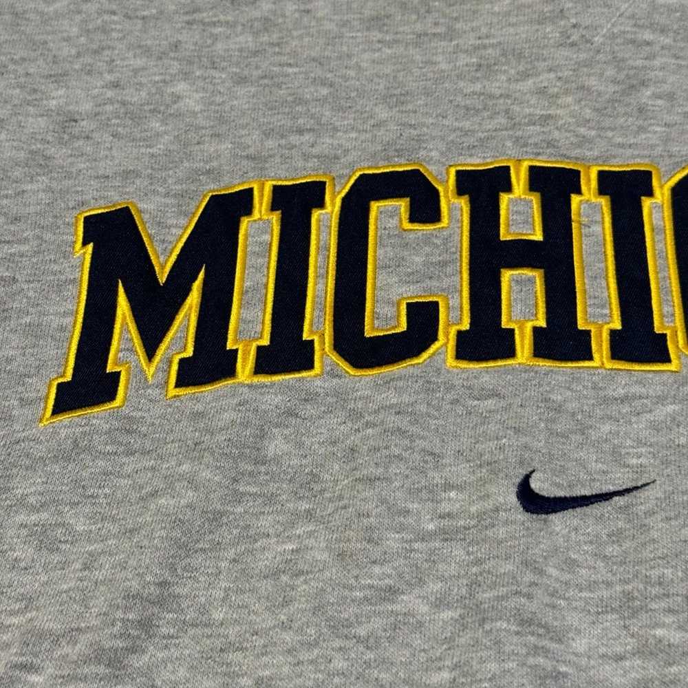 VTG Nike Team Michigan Sweatshirt Men’s Small Sti… - image 2