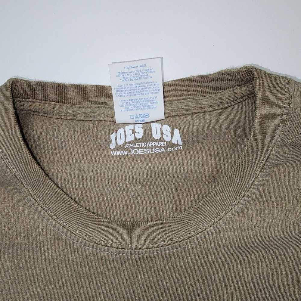 Joe's USA Athletic Apparel Brown Surfer Graphic T… - image 4