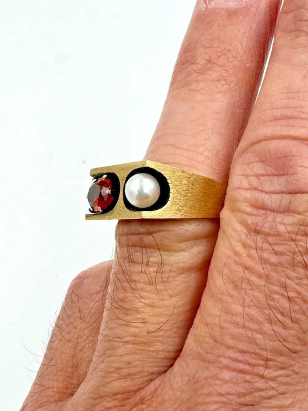 Mid Century 14k Yellow Gold Garnet Pearl Men's Ri… - image 9