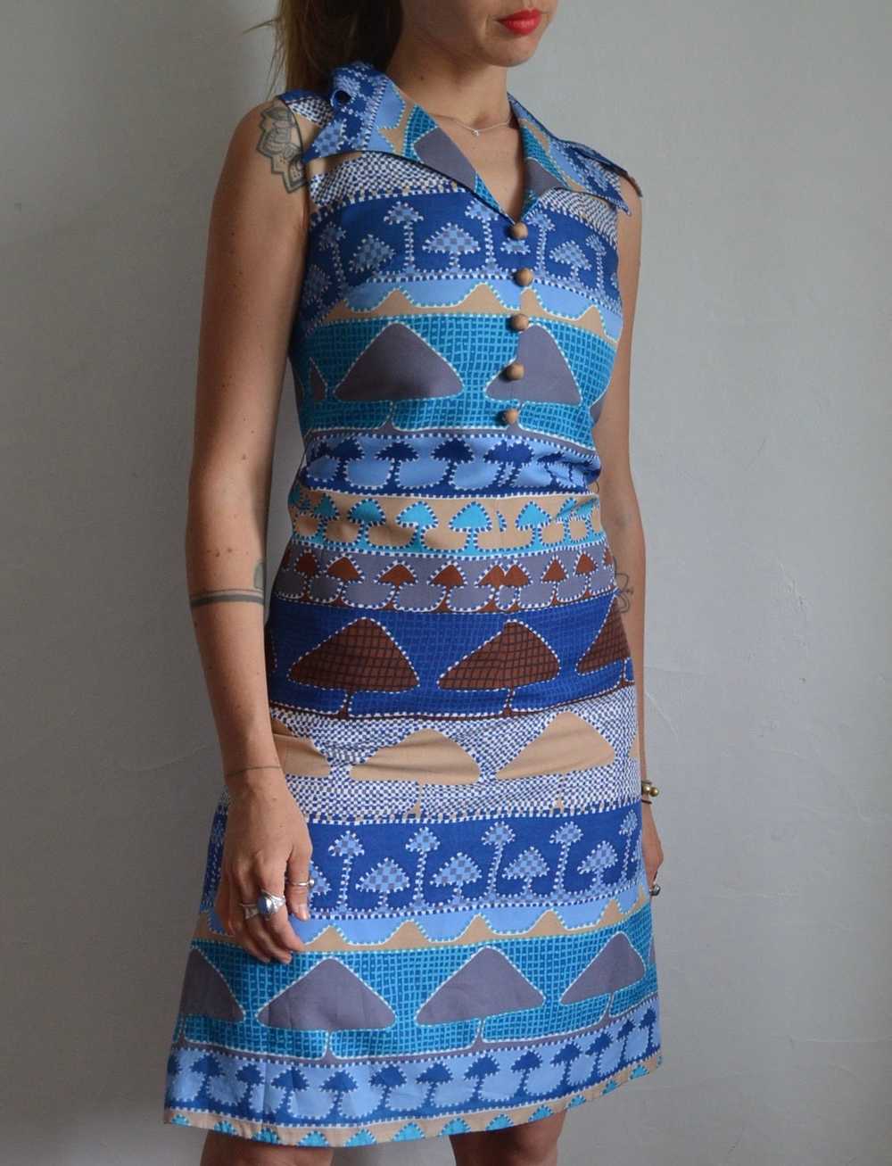 Robe midi à motifs - image 4