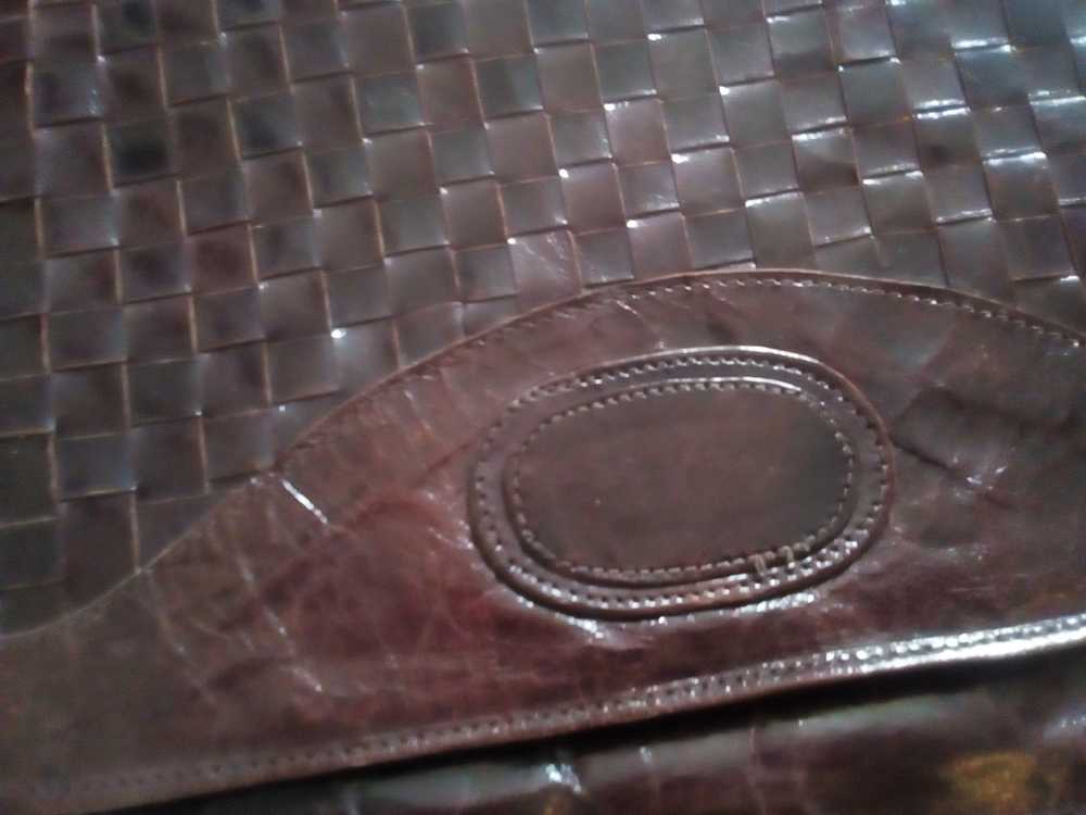 Pochette en cuir tressé - image 3