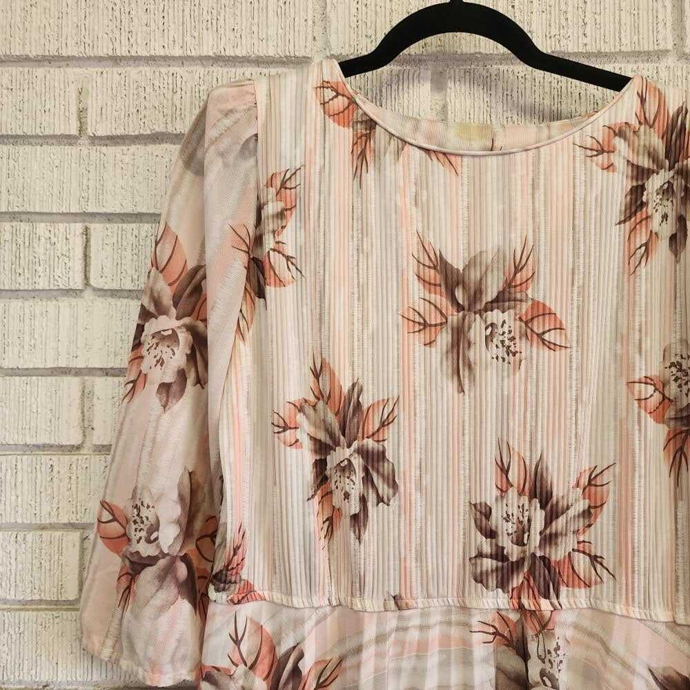 1980's Sheer Poly Floral Pleated Dress - image 2