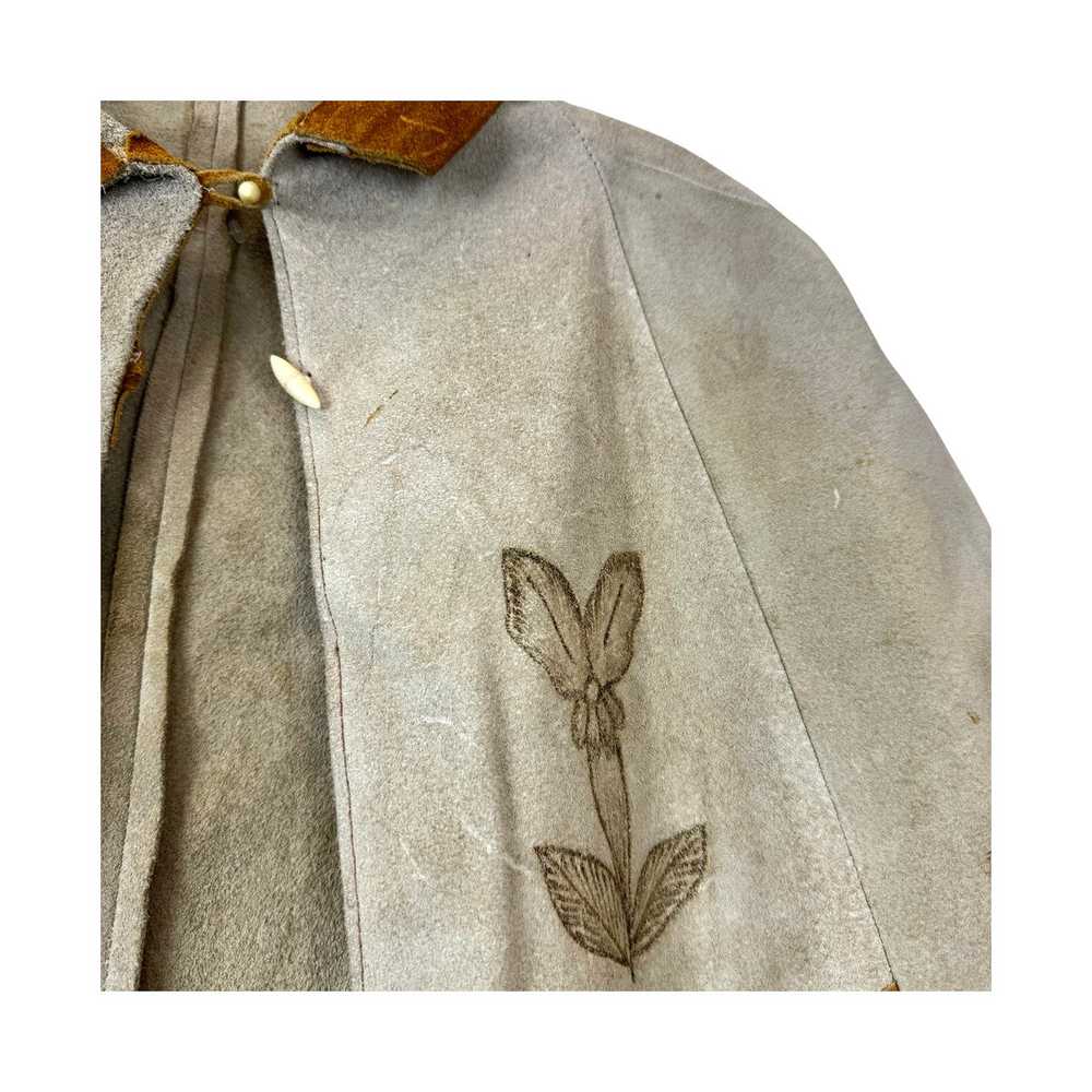 Vintage Floral Design Leather Cape - image 7