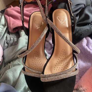 Black glittery Windsor heels