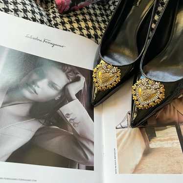 Black high heels - image 1