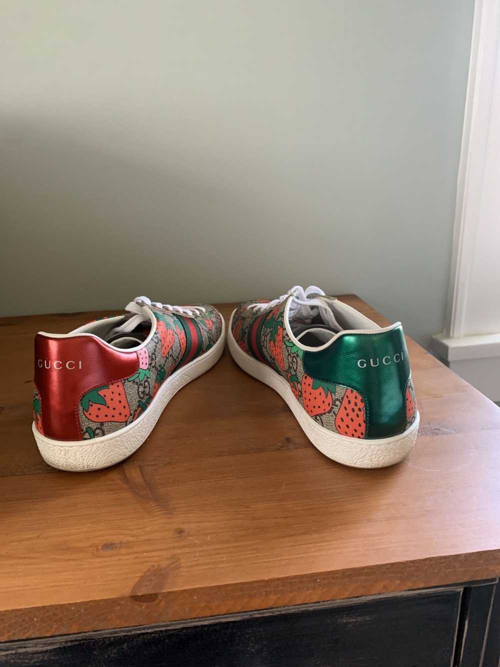 Gucci Gucci Ace GG Supreme Strawberry Shoes - image 5