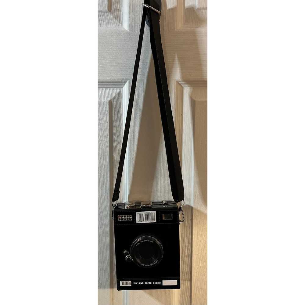 Designer Creative Retro Camera Box Handbag - image 3