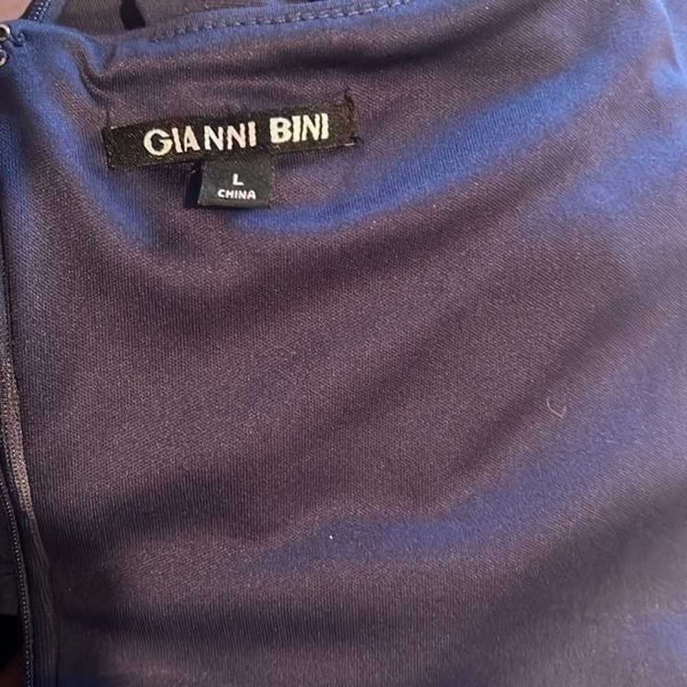 Gianni Bini Triple Layered Bell Sleeve Off The Sh… - image 5