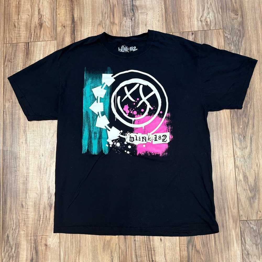 BLINK 182 - Large Graphic T Shirt -  2003 Blink-1… - image 1