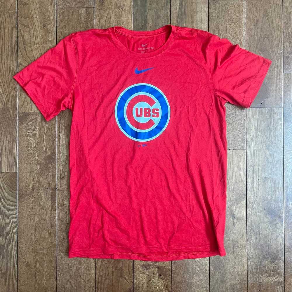 Mens Nike Tee Dri-Fit T Shirt MLB Chicago Cubs Re… - image 1