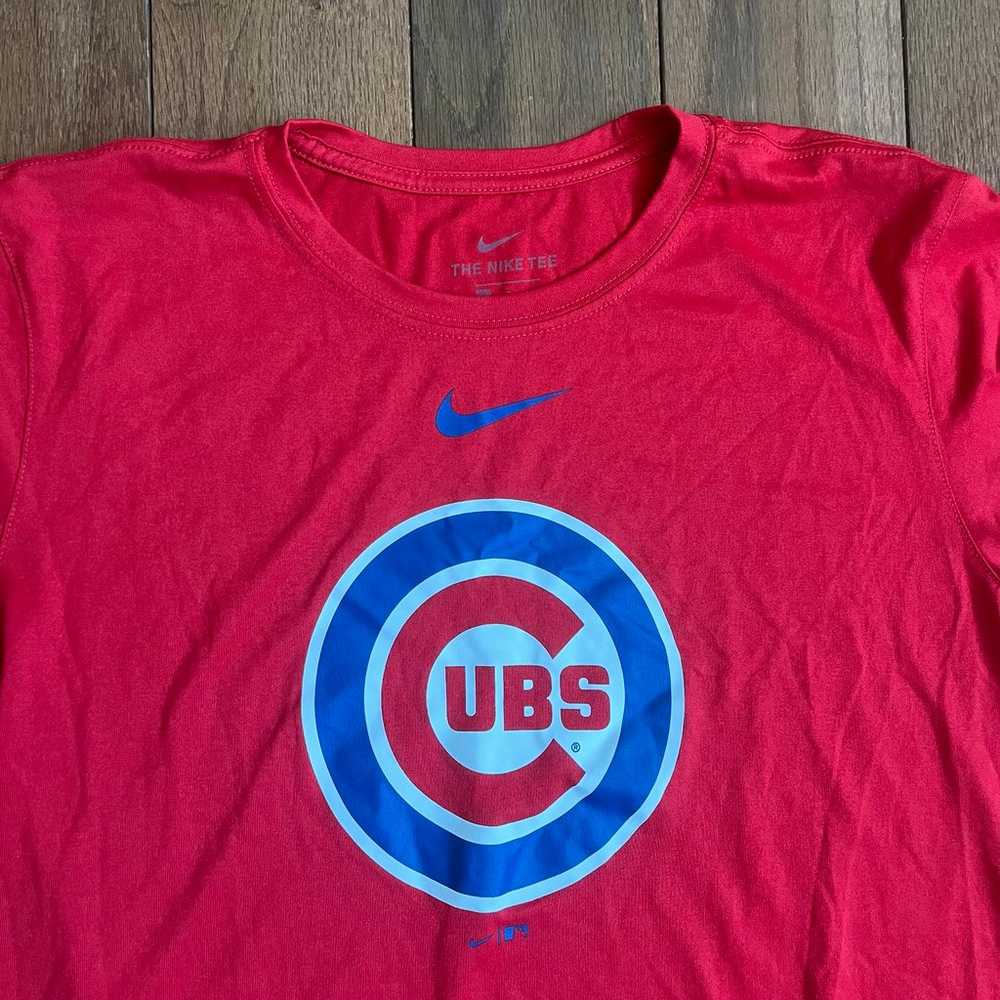 Mens Nike Tee Dri-Fit T Shirt MLB Chicago Cubs Re… - image 2