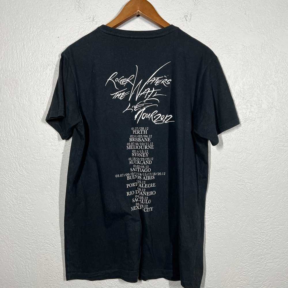 Roger Waters Tour Merch Graphic Tee Short Sleeve … - image 2