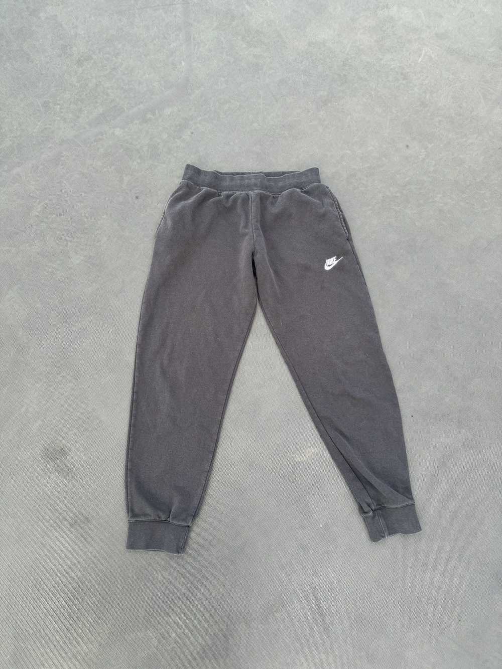 Nike Nike sweatpants size s - image 1