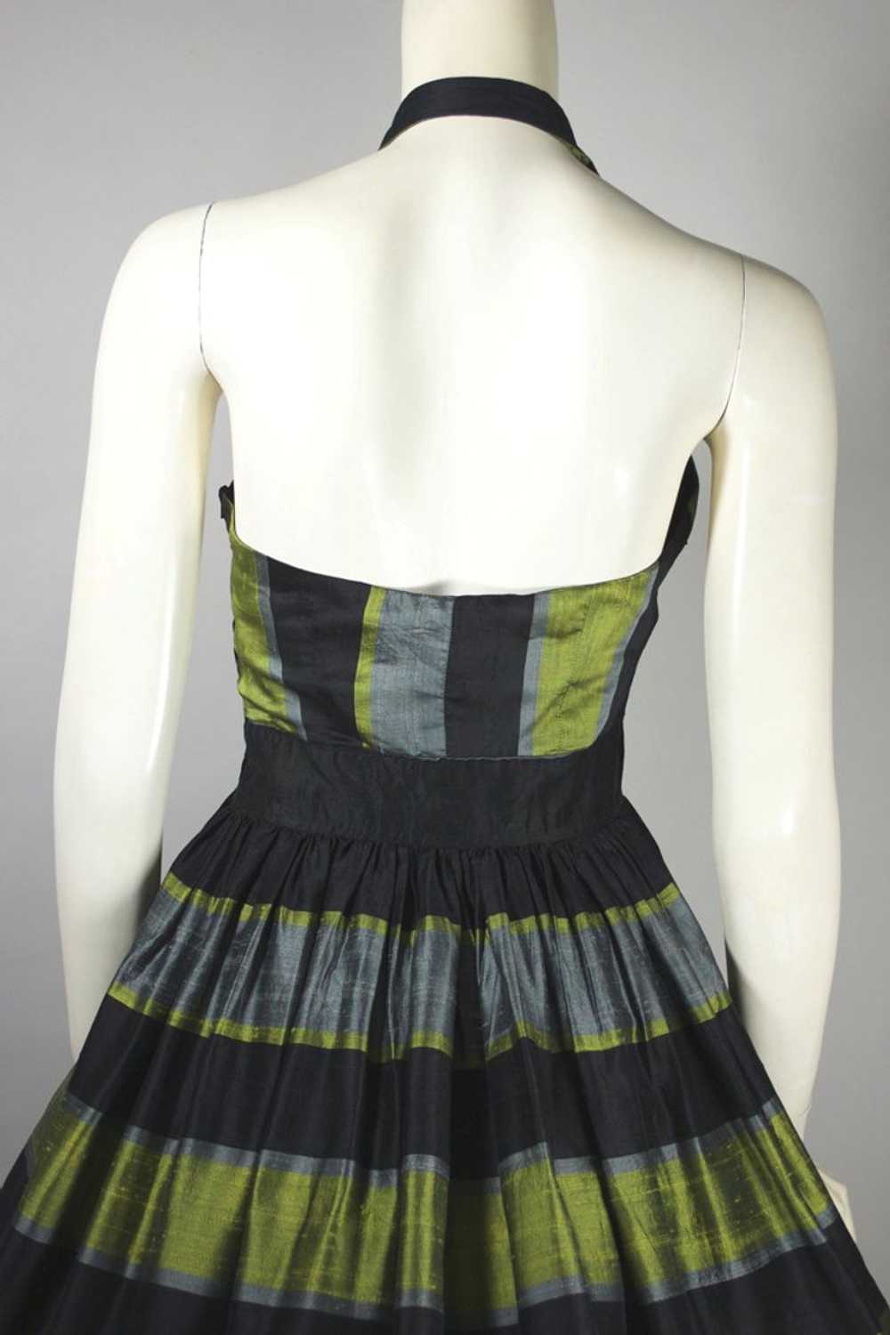 1950s halter cocktail dress full skirt striped bl… - image 7