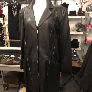 Black lamb leather maxi coat   Mardini