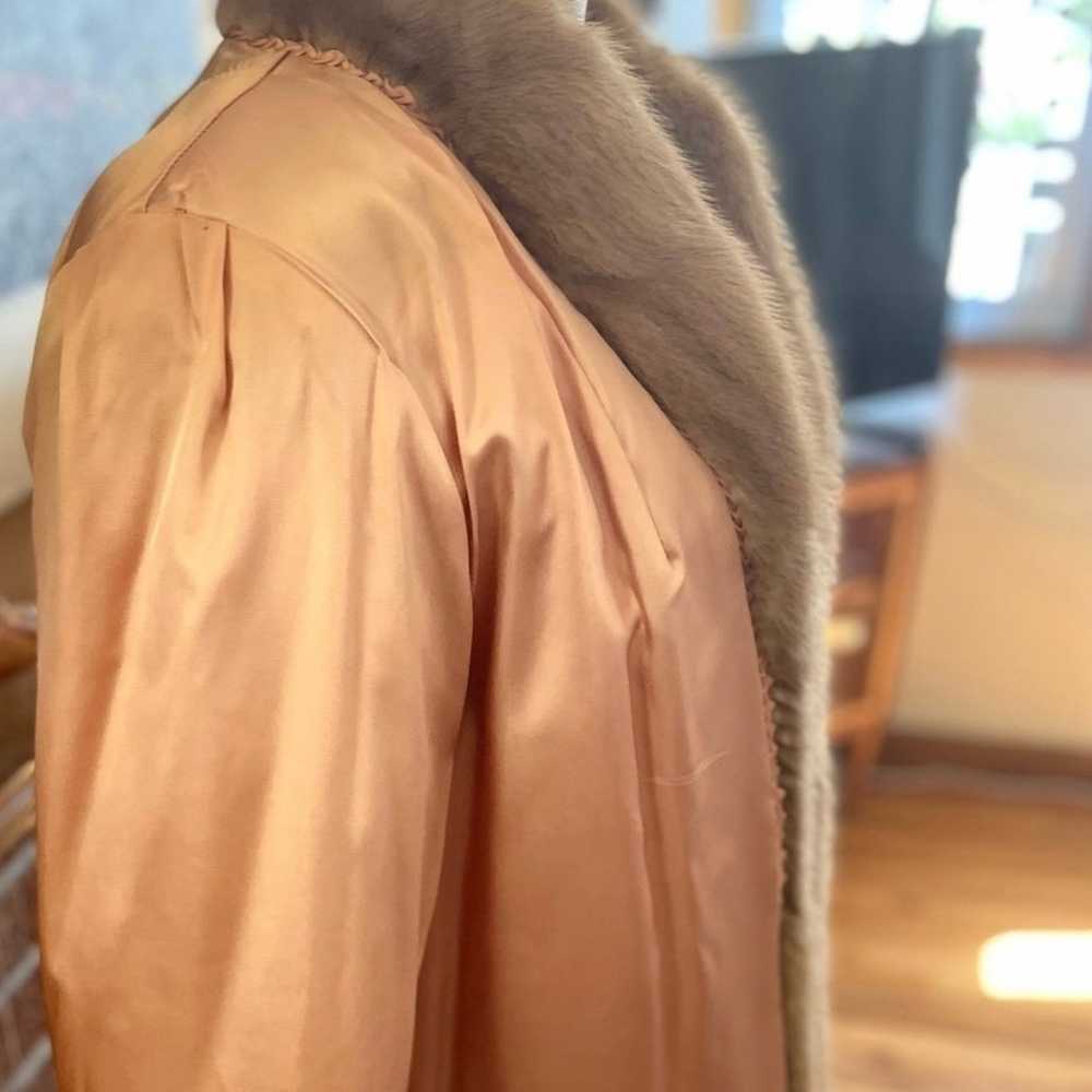 VINTAGE AMBER MINK COAT WITH SILK LINING - image 5