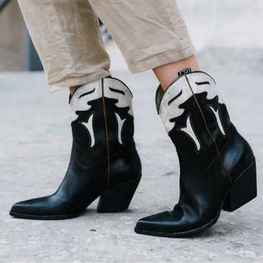 Elena Iachi black vintage leather ankle boots