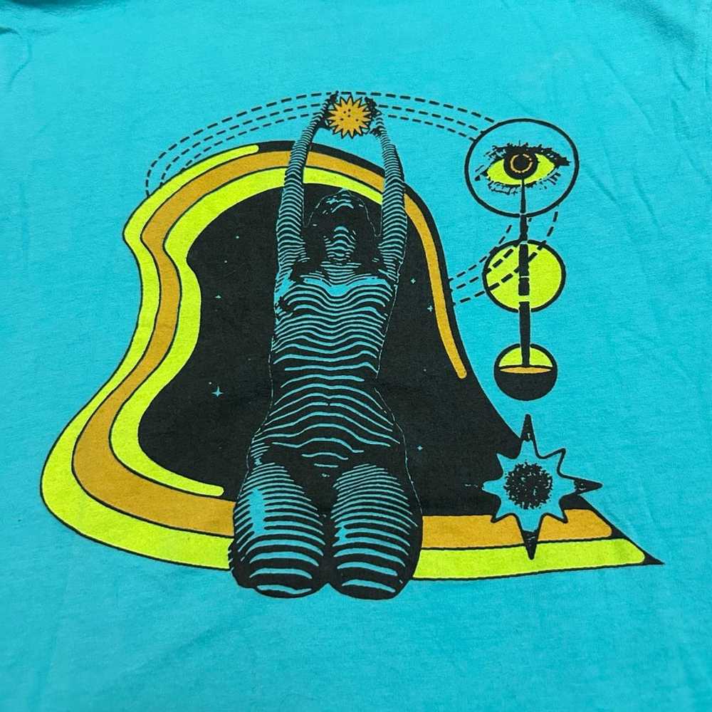Vintage Women’s Medium Kesha Concert Merch T-Shirt - image 7