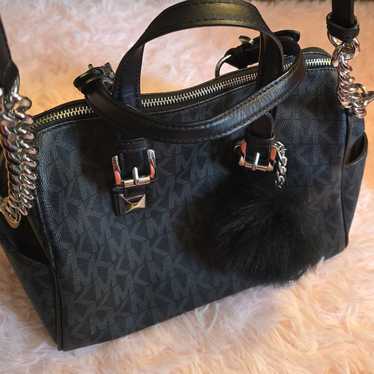 Michael Kors Black crossbody purse with black furr