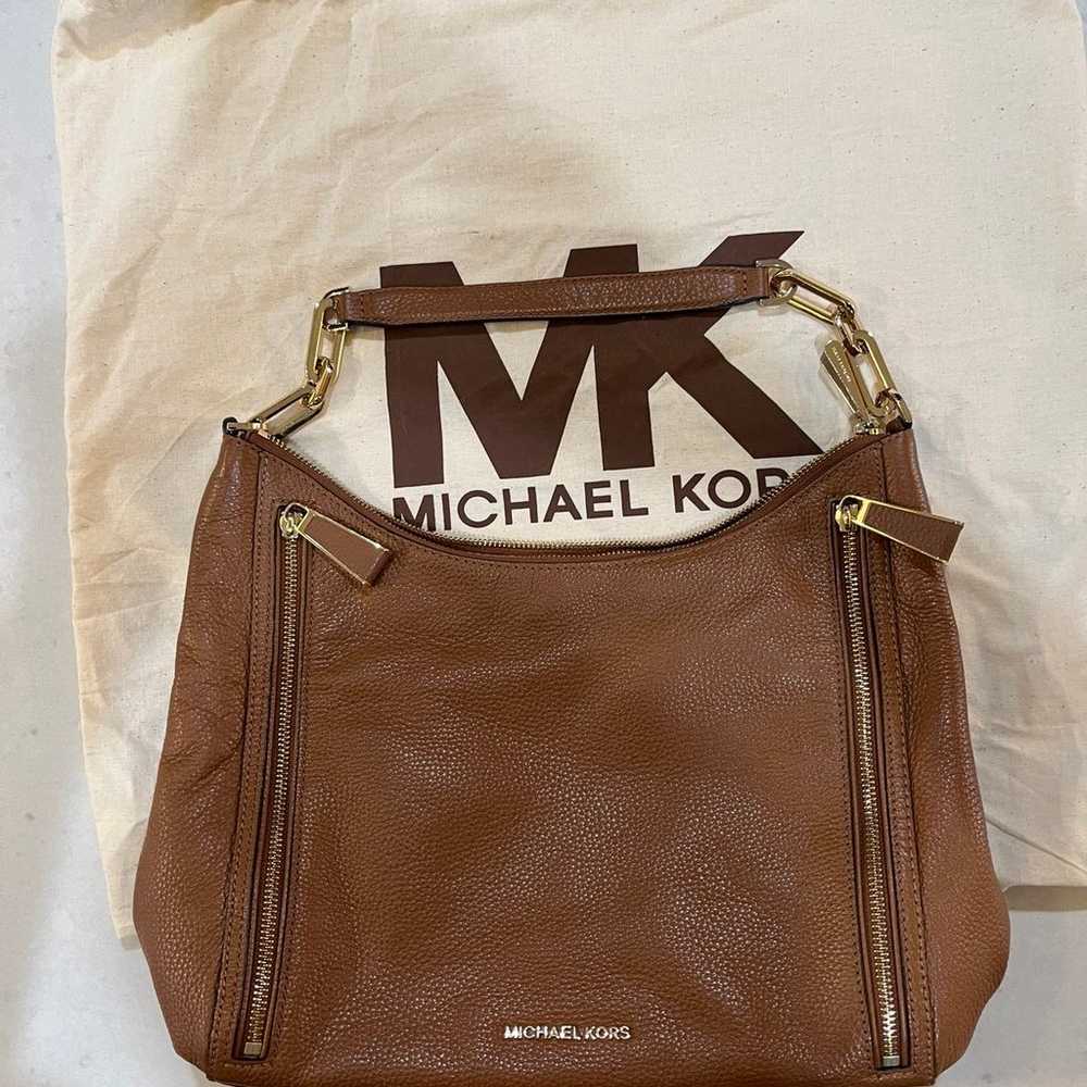 MICHAEL KORS “MATILDA” Luggage/Tan Pebbled Leathe… - image 5
