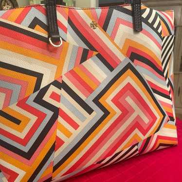 Tory Burch multicolored  T tote  large  16 by 13 - image 1