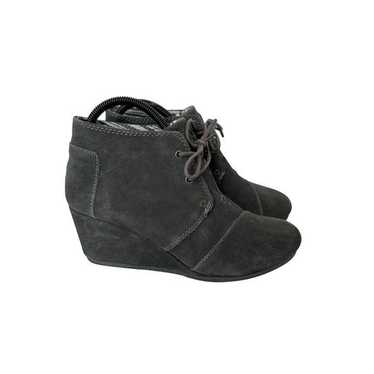 Toms Kayla Suede Ankle Gray Bootie size 9