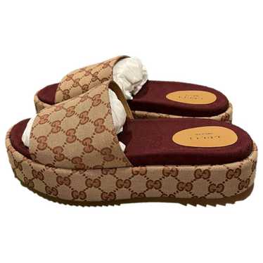 Gucci Double G cloth sandal