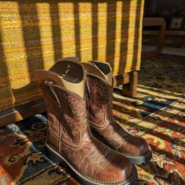 Vintage Ariat fat baby boots