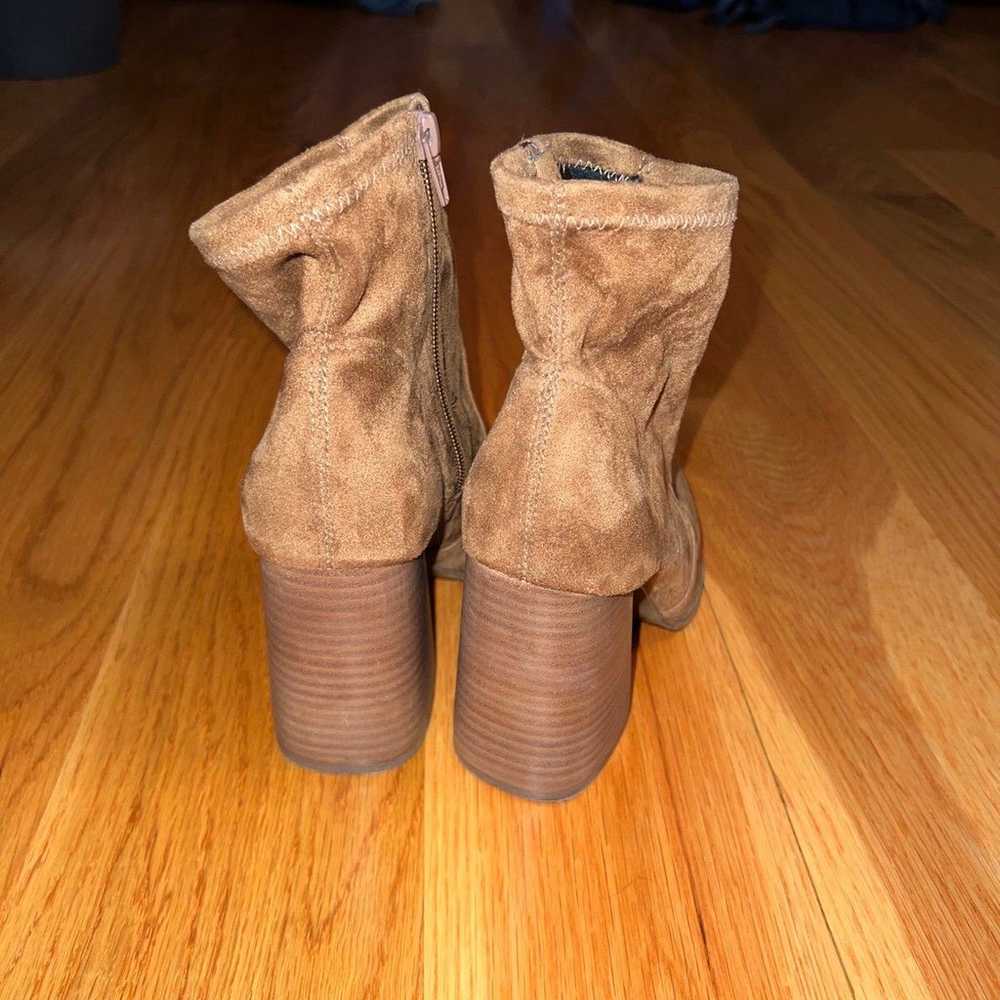 NWOT Steve Madden Ankle Boots Chestnut Brown sued… - image 4