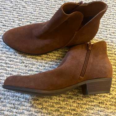 lucky brand Booties Banterr Brown Suede Leather 9.