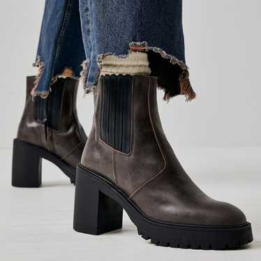 Free People - James Chelsea Boots