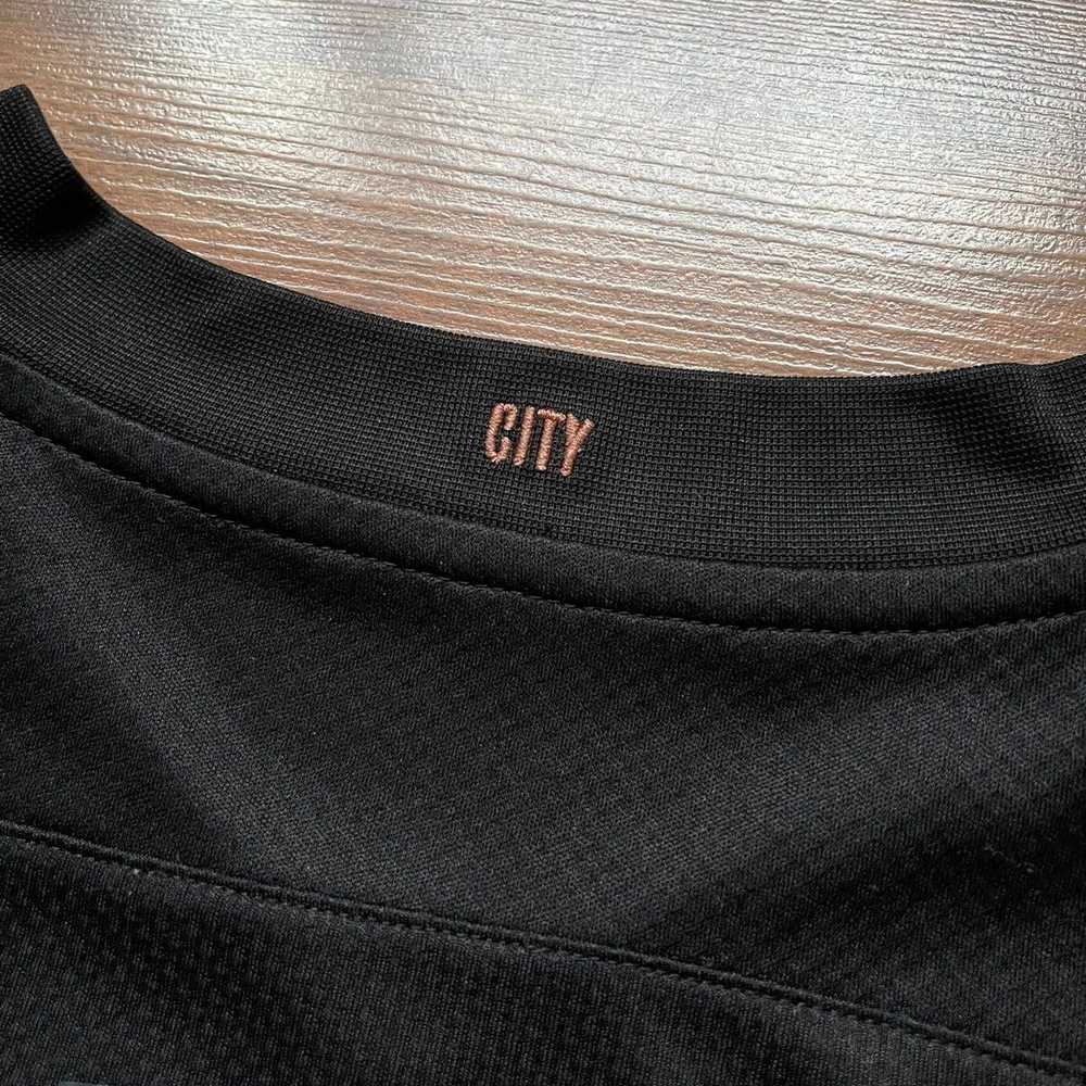 Puma × Rare × Soccer Jersey MANCHESTER CITY PUMA … - image 11