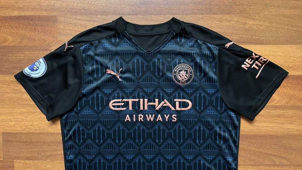 Puma × Rare × Soccer Jersey MANCHESTER CITY PUMA … - image 3