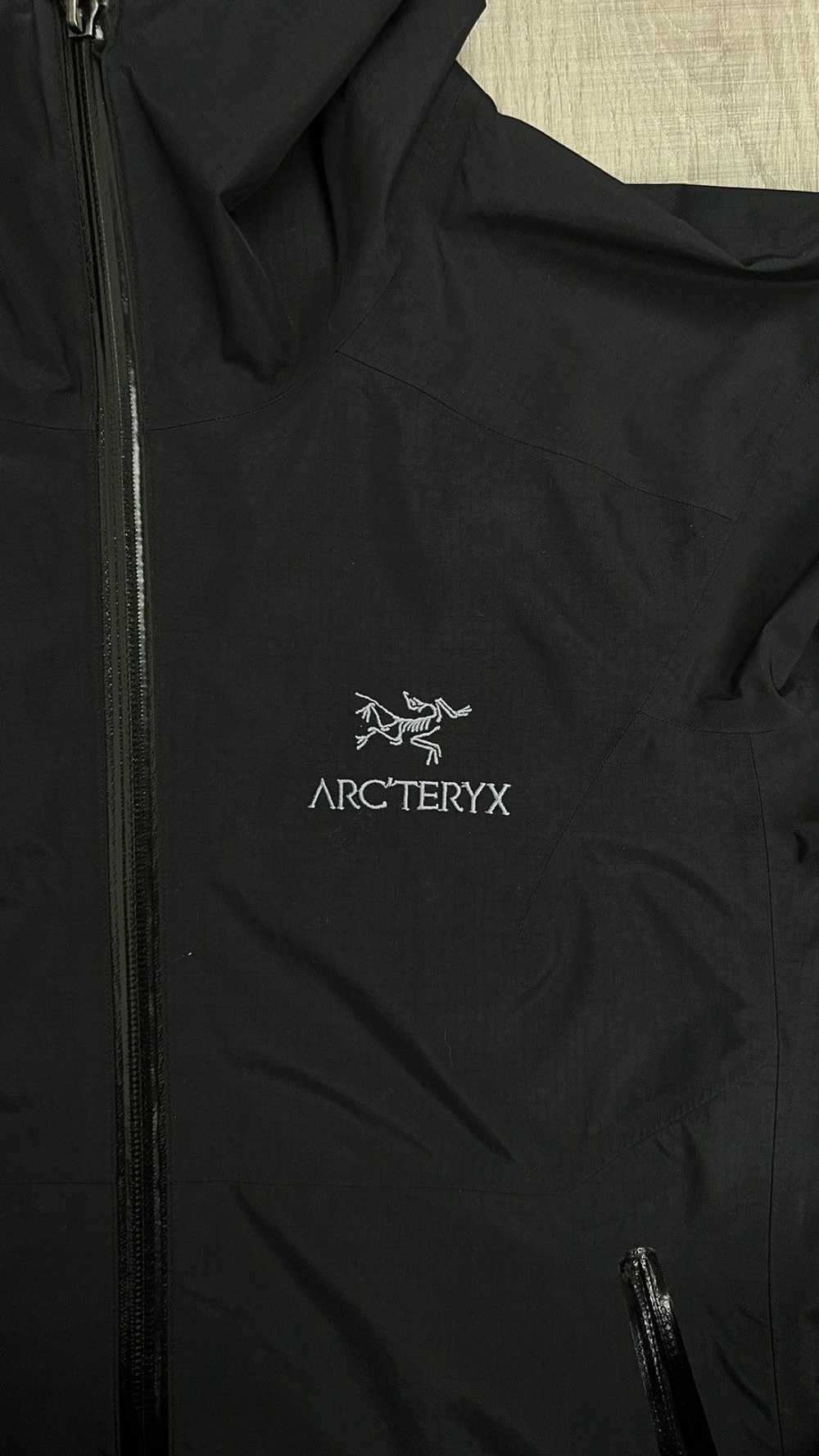 Arc'Teryx Arc’Teryx Black Gore-tex Jacket - image 8