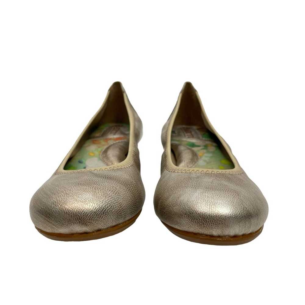 Born NWOB Julianne Gold Metallic Ballet Flats - image 3