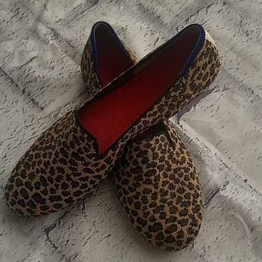 Rothys Spotted Leopard Print Loafers Slip On Round Toe Animal Print Tan Black offers 12