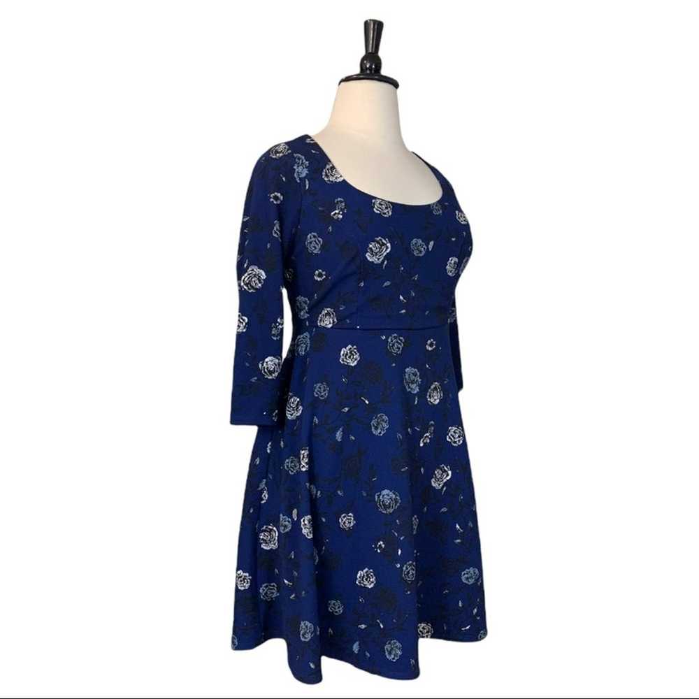 Torrid Women's Dress Scoop Neck Midi Blue Black F… - image 4
