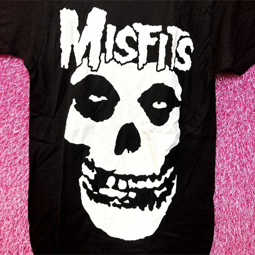 Misfits × Rock T Shirt × Streetwear Misfits Big F… - image 2