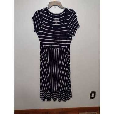 Torrid size 00 Navy Blue White Stripe Maxi Dress