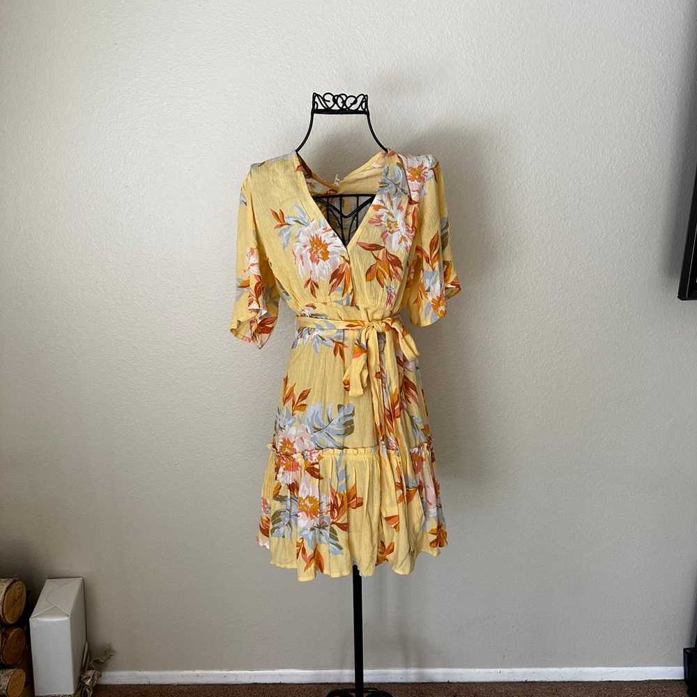 Billabong floral dress - image 1