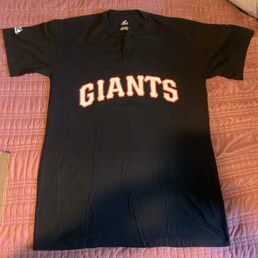SF Giants shirt