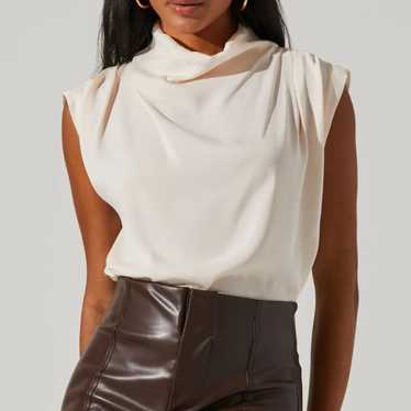 ASTR the label cowl neck top