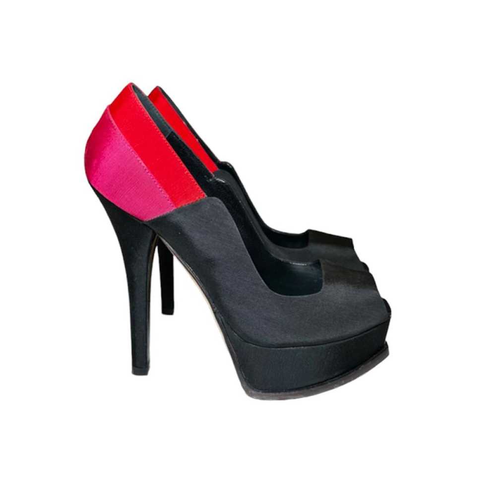 Fendi Leather heels - image 2