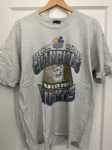 Ncaa × Uconn × Vintage Vintage 1999 UCONN National