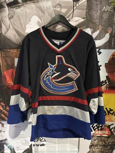 Ccm × NHL × Vintage Vancouver Canucks CCM Jersey