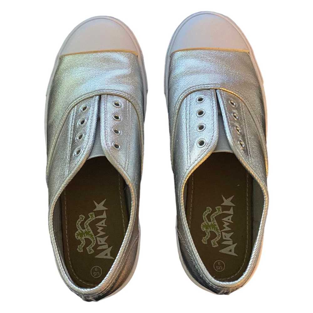 Airwalk Airwalk Silver Slip On Shoes Size 9 EUC - image 5