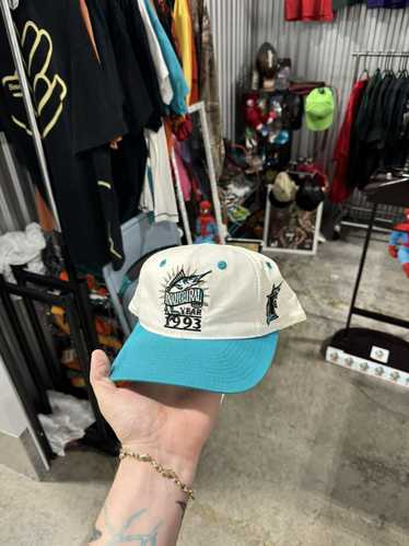 Signatures × Vintage Vintage 1993 Florida Marlins 